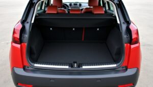 Peugeot 3008 : découvrez ses dimensions, son volume de coffre et sa capacité de chargement